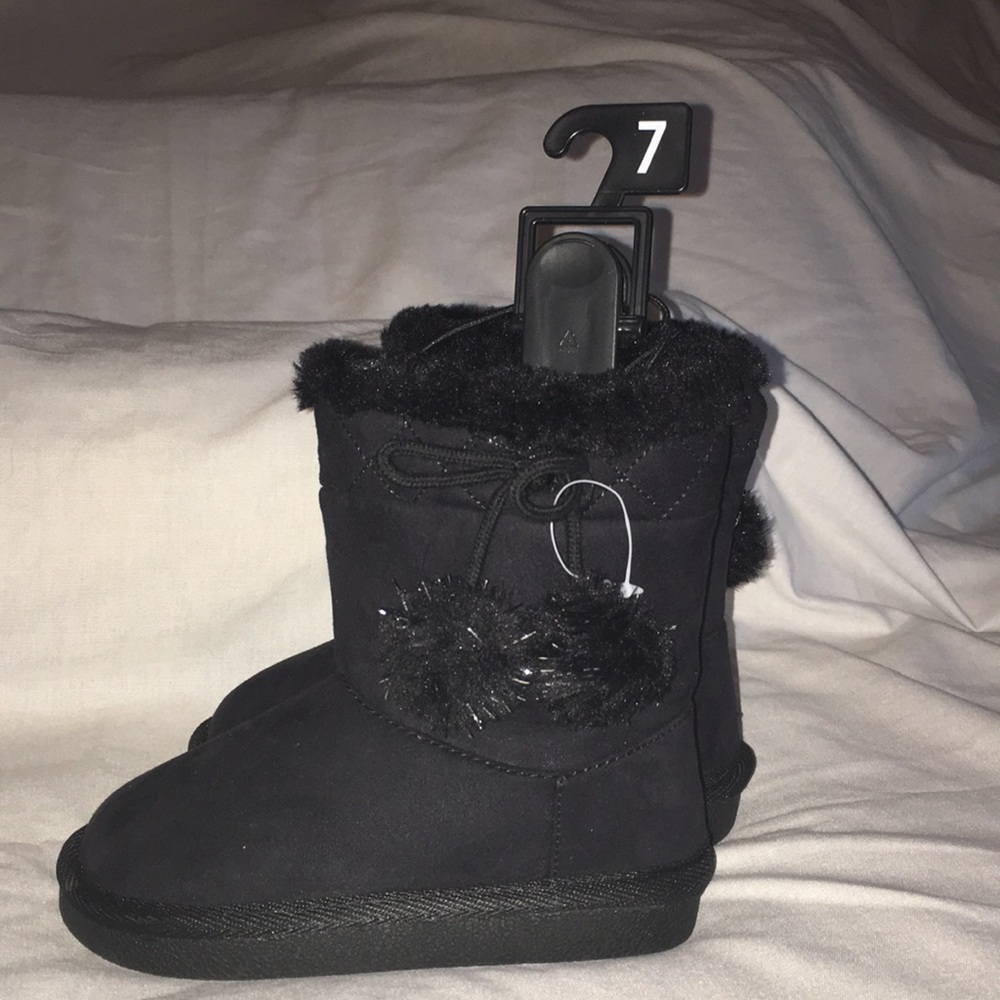 Little girl’s boots